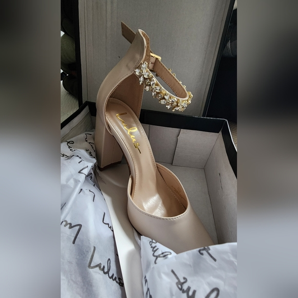 Lulus block heels - Picture 2 of 5